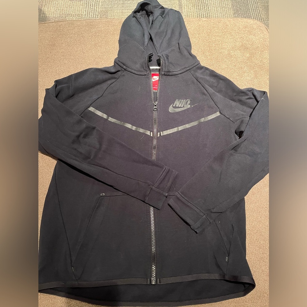 Nike tech fleece zip up sweater